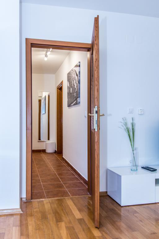 Apartment Roko Osijek Exterior foto