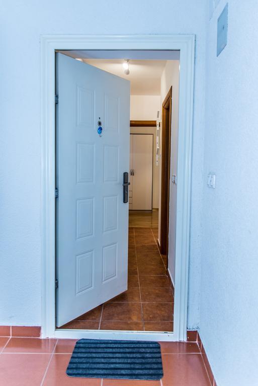 Apartment Roko Osijek Exterior foto
